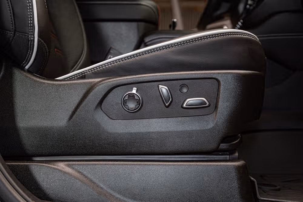 2025 GMC Yukon AT4 Ultimate Image 27