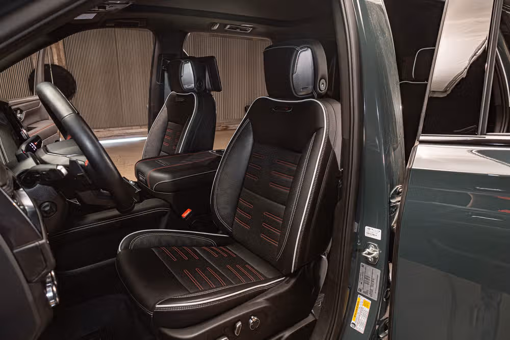 2025 GMC Yukon AT4 Ultimate Image 20