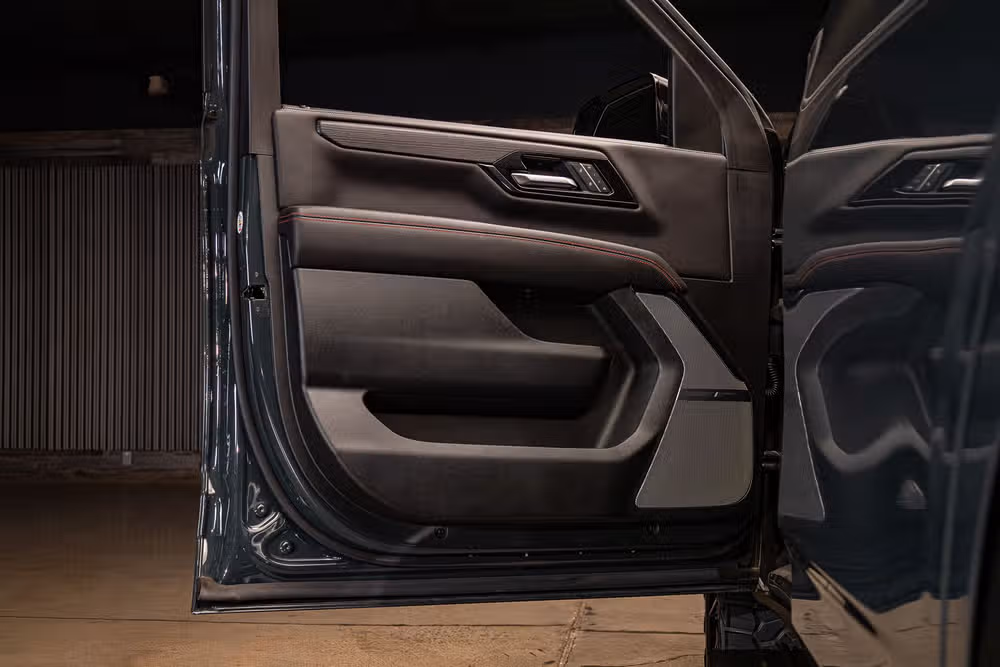 2025 GMC Yukon AT4 Ultimate Image 30