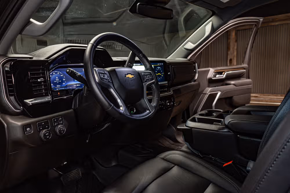 2025 Chevrolet Silverado 2500HD LT Crew Cab Image 17