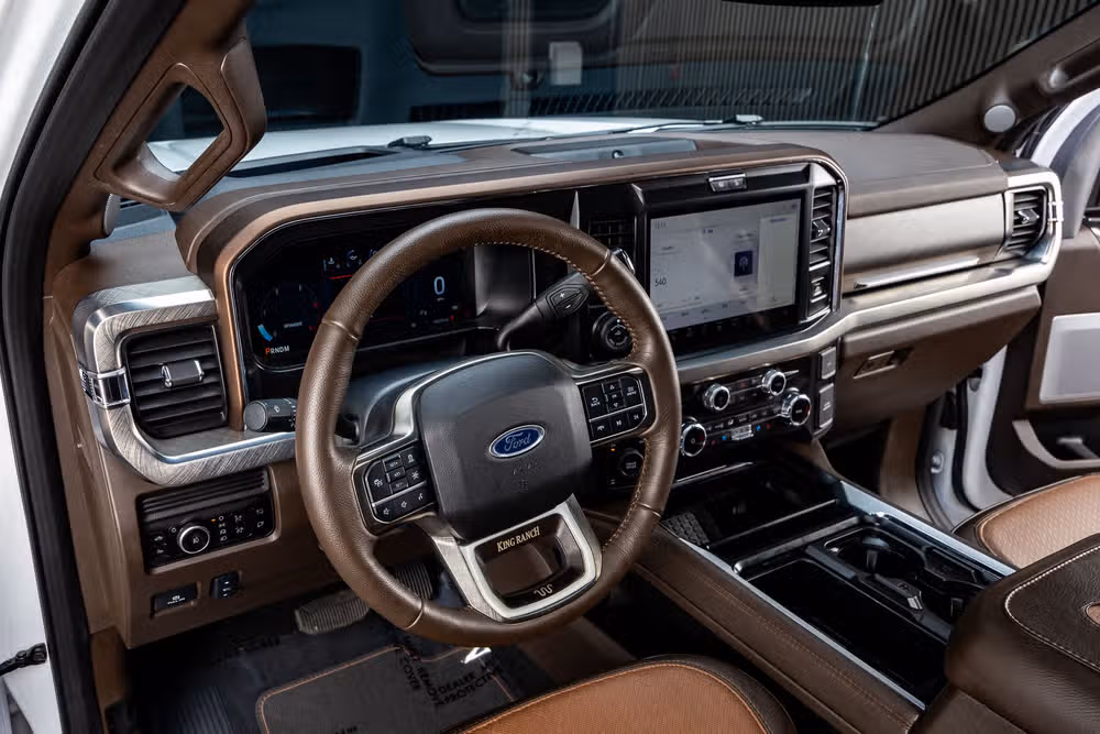 2026 Ford F-250 Super Duty King Ranch Crew Cab Image 16