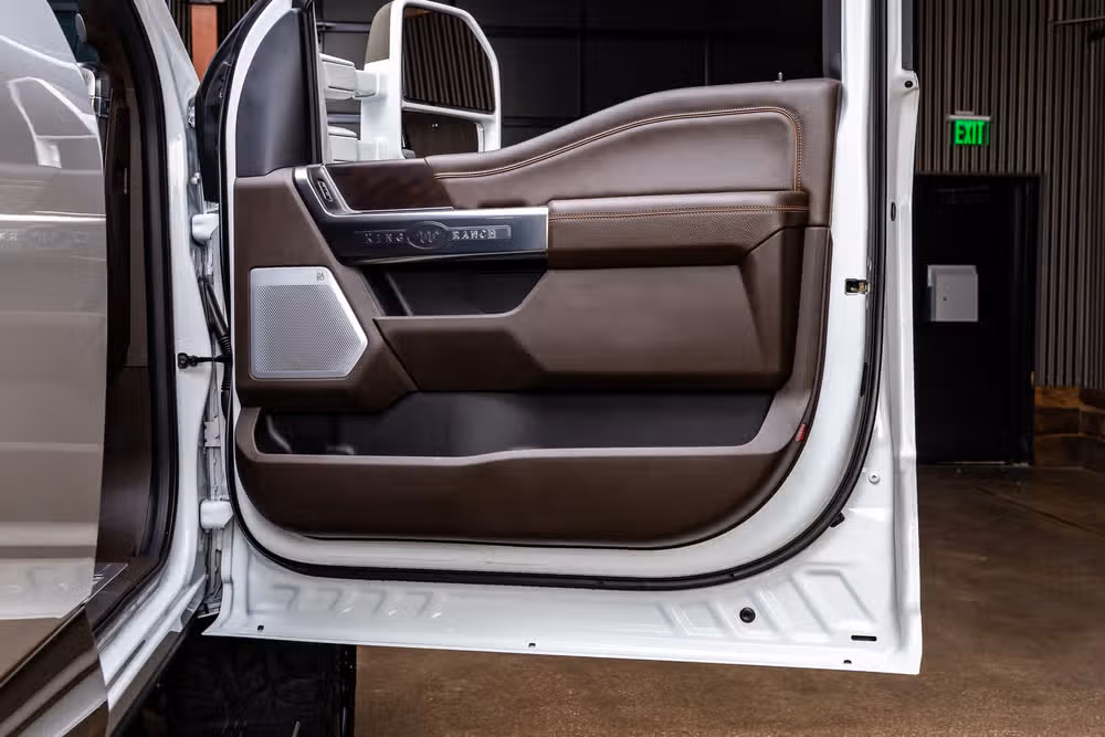 2026 Ford F-250 Super Duty King Ranch Crew Cab Image 37