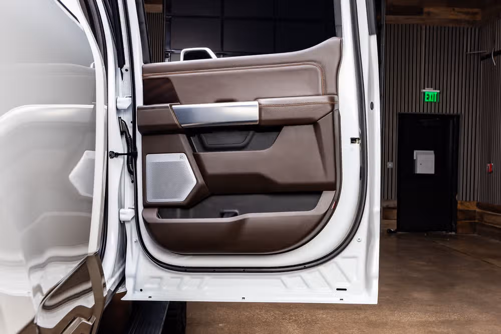 2026 Ford F-250 Super Duty King Ranch Crew Cab Image 39