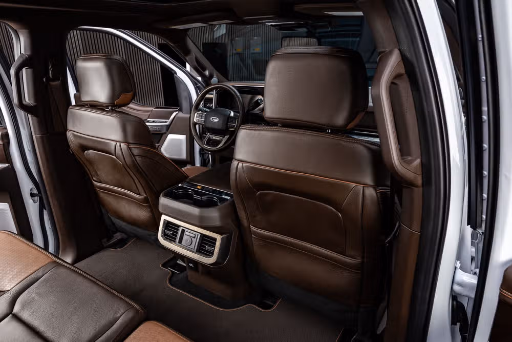 2026 Ford F-250 Super Duty King Ranch Crew Cab Image 32