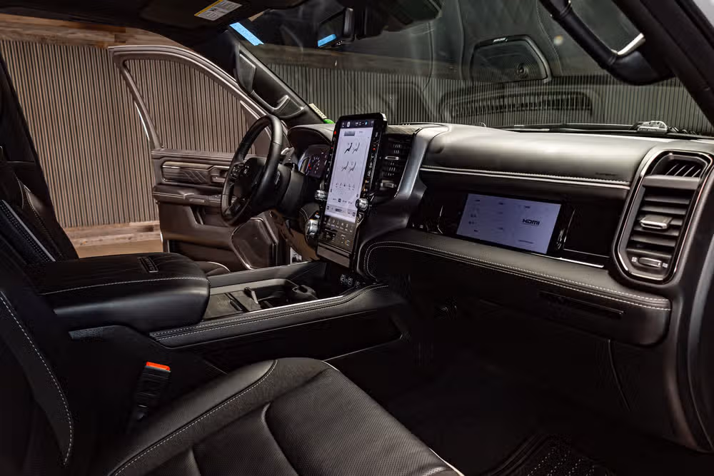 2025 Ram 1500 Limited Crew Cab Image 20