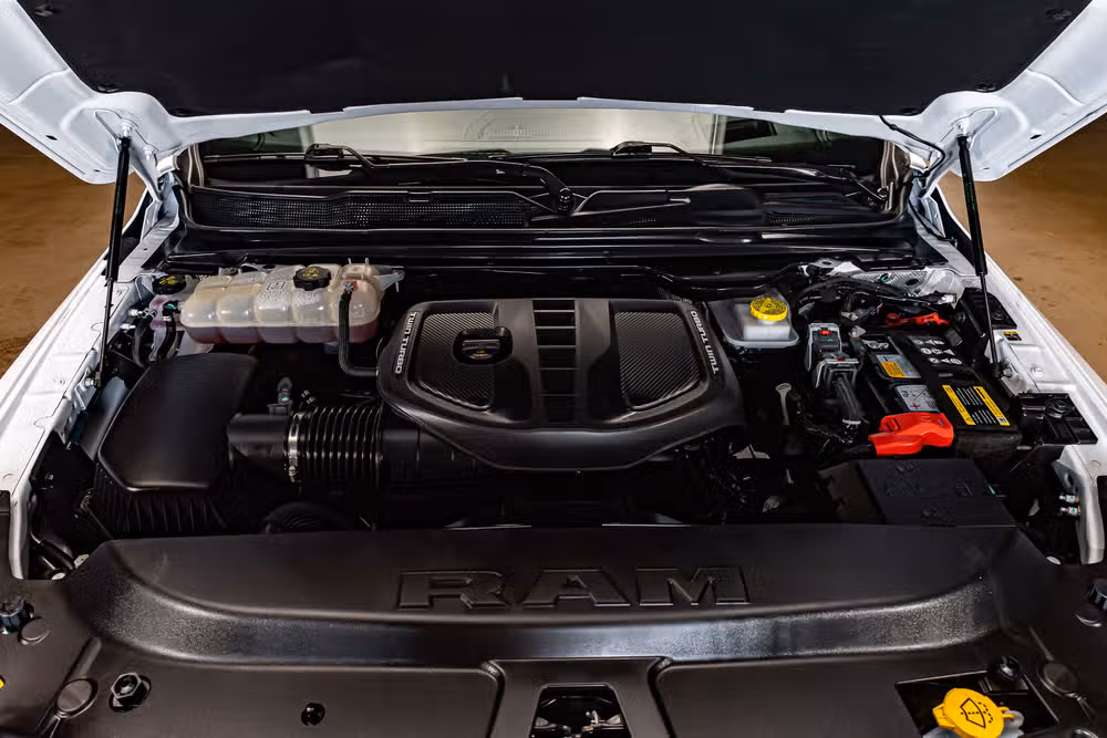 2025 Ram 1500 Limited Crew Cab Image 32