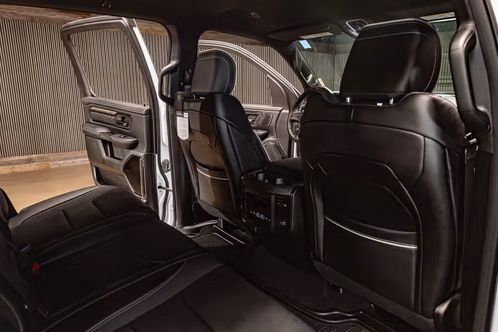 2025 Ram 1500 Limited Crew Cab Image 27