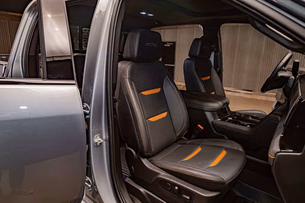 2026 GMC Sierra 2500HD AT4 Crew Cab Image 32