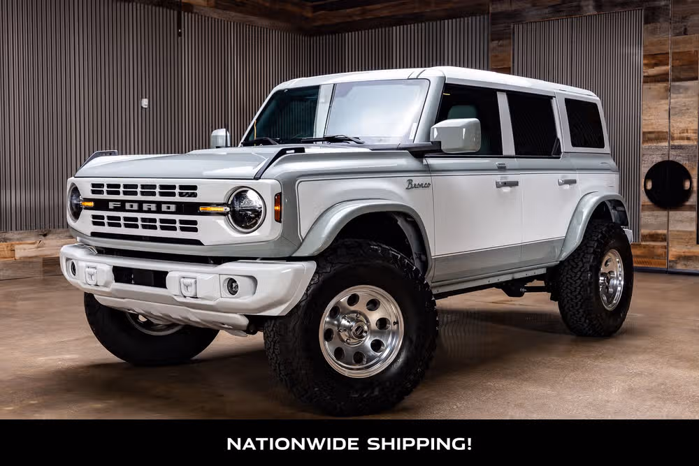 2023 Ford Bronco Heritage Edition Image 4
