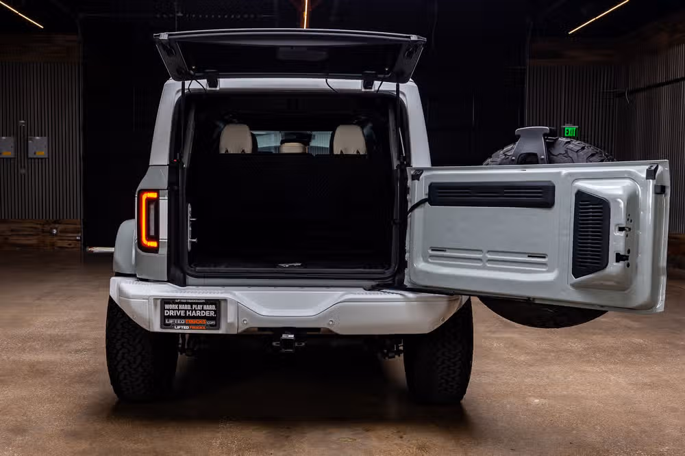 2023 Ford Bronco Heritage Edition Image 8