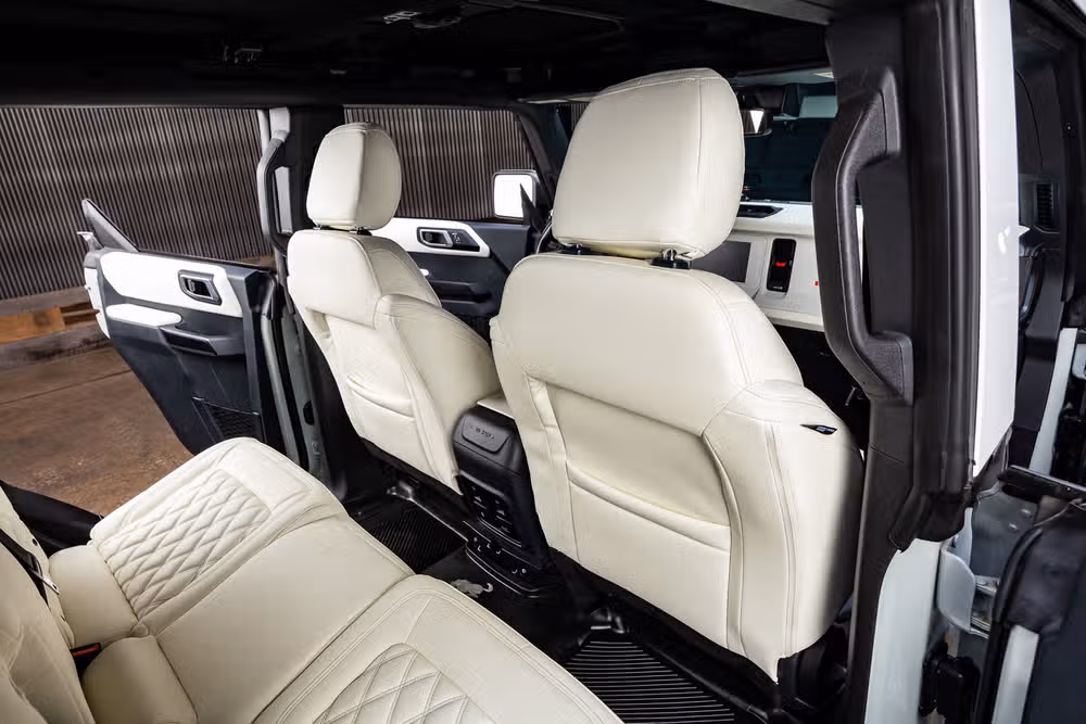 2023 Ford Bronco Heritage Edition Image 30