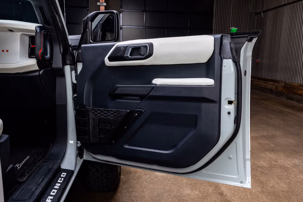 2023 Ford Bronco Heritage Edition Image 35