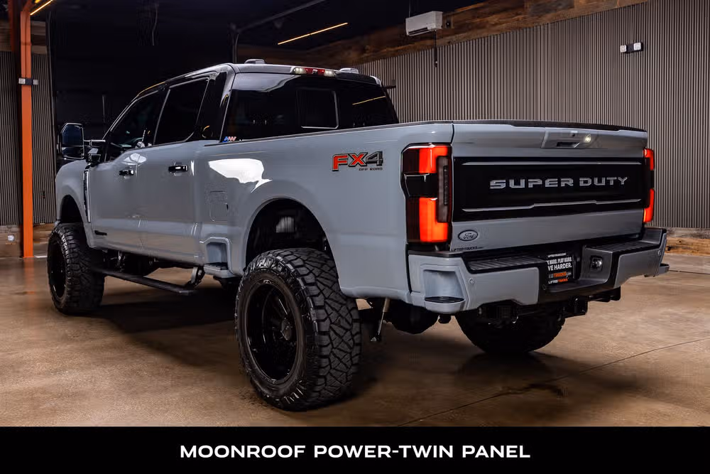 2026 Ford F-250 Super Duty Platinum Crew Cab Image 7