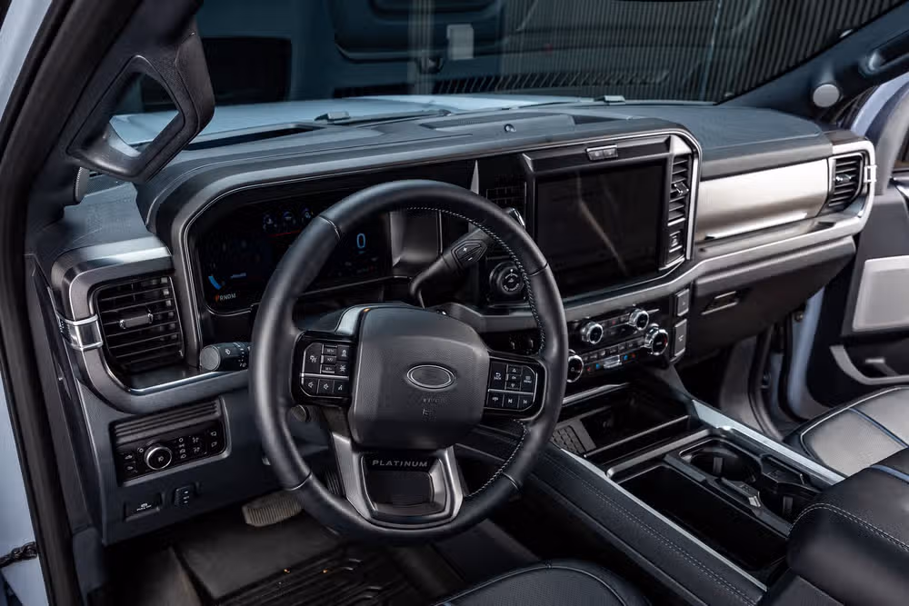 2026 Ford F-250 Super Duty Platinum Crew Cab Image 17