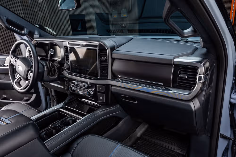 2026 Ford F-250 Super Duty Platinum Crew Cab Image 18
