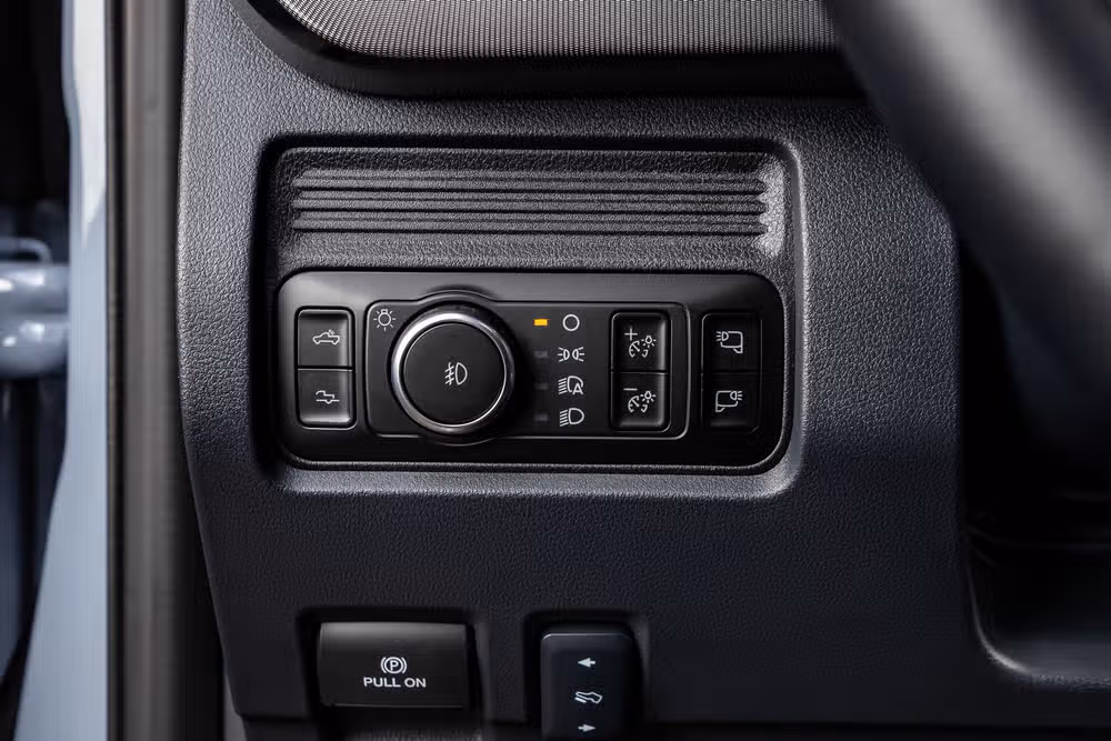 2026 Ford F-250 Super Duty Platinum Crew Cab Image 22