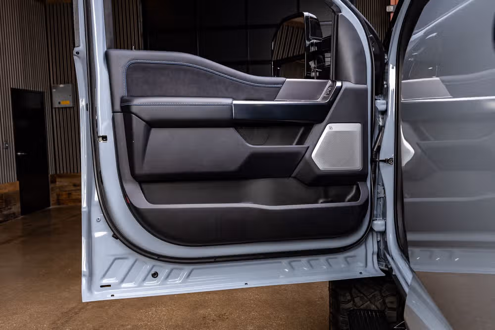 2026 Ford F-250 Super Duty Platinum Crew Cab Image 37