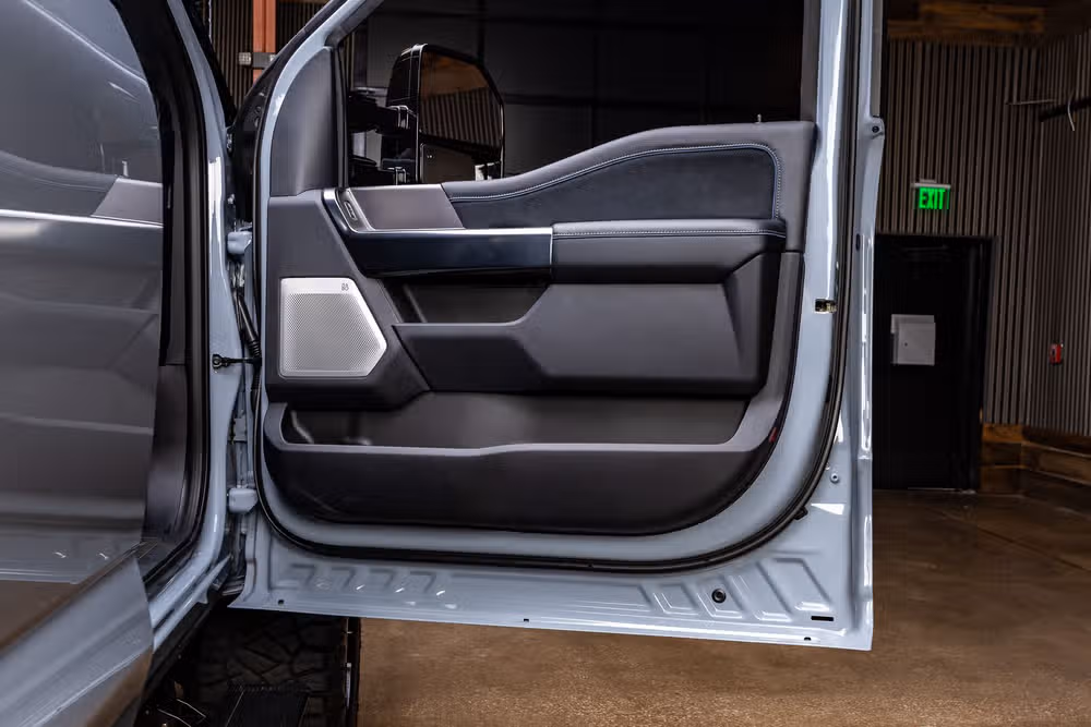 2026 Ford F-250 Super Duty Platinum Crew Cab Image 38