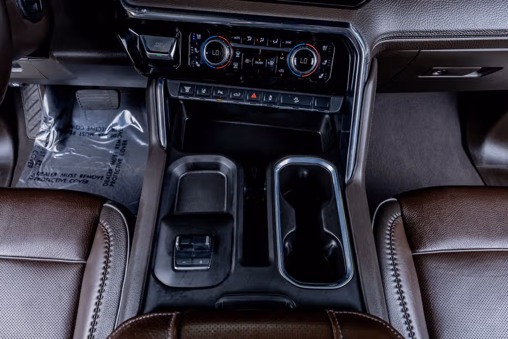 2024 GMC Sierra 2500HD Denali Reserve Crew Cab Image 28