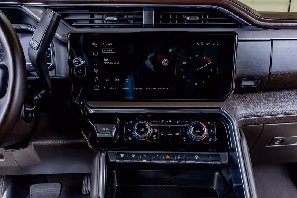 2024 GMC Sierra 2500HD Denali Reserve Crew Cab Image 24