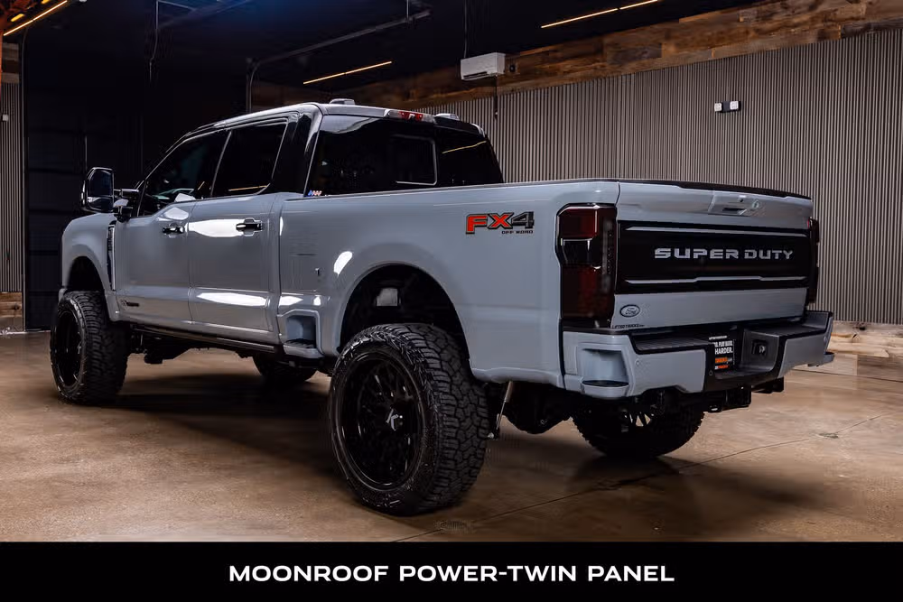 2026 Ford F-250 Super Duty Platinum Crew Cab Image 7