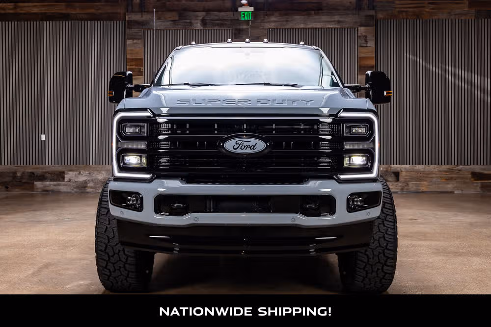 2026 Ford F-250 Super Duty Platinum Crew Cab Image 4