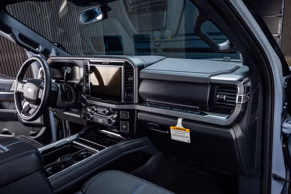 2026 Ford F-250 Super Duty Platinum Crew Cab Image 18