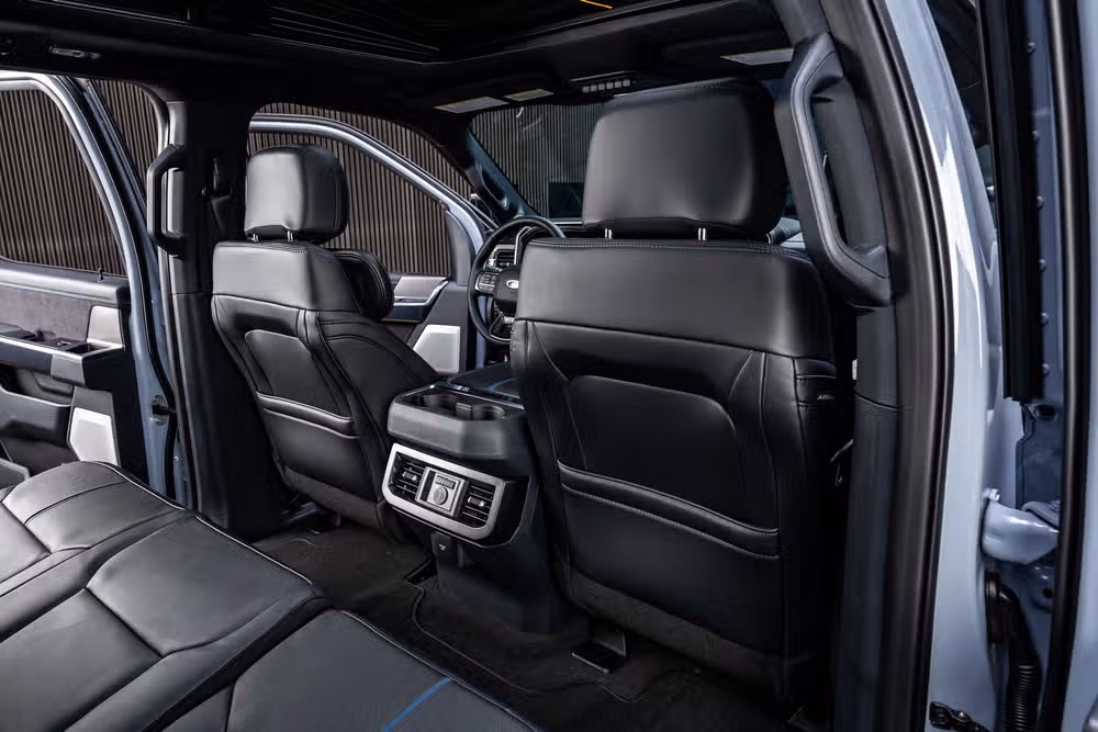 2026 Ford F-250 Super Duty Platinum Crew Cab Image 34