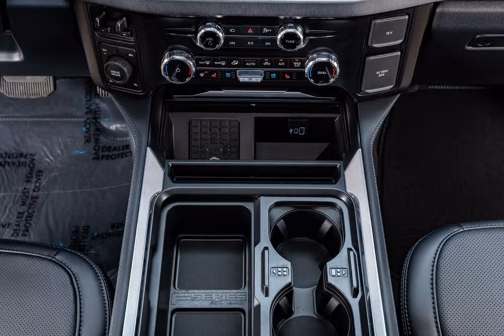 2026 Ford F-250 Super Duty Platinum Crew Cab Image 29