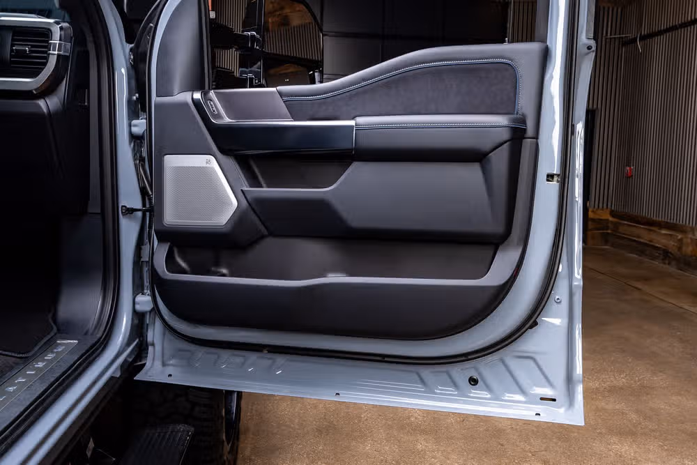2026 Ford F-250 Super Duty Platinum Crew Cab Image 39