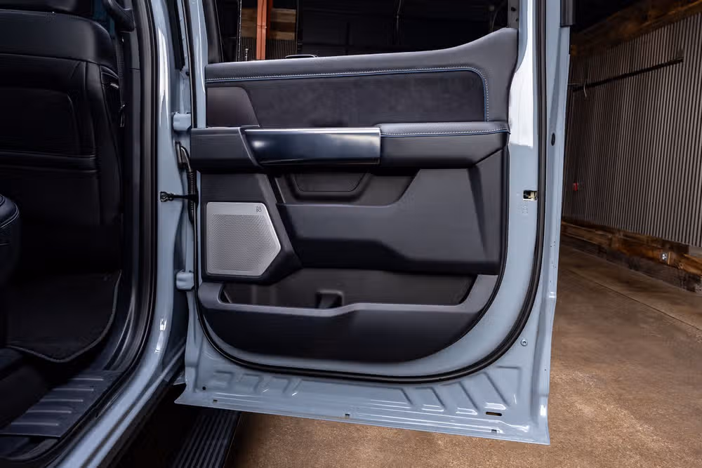 2026 Ford F-250 Super Duty Platinum Crew Cab Image 41