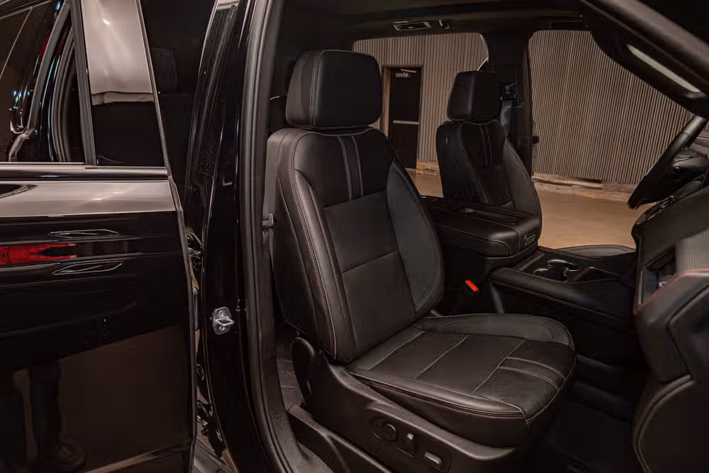 2024 Chevrolet Suburban RST Image 27