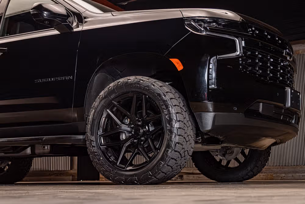 2024 Chevrolet Suburban RST Image 11