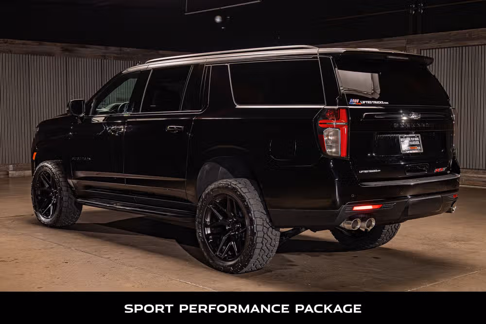 2024 Chevrolet Suburban RST Image 6