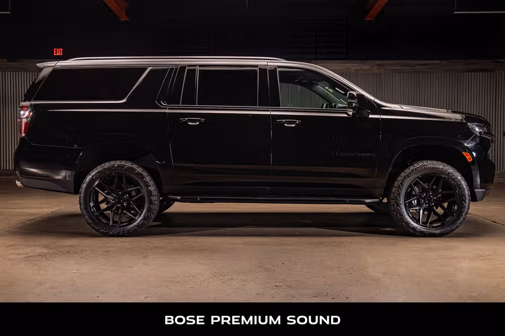 2024 Chevrolet Suburban RST Image 10