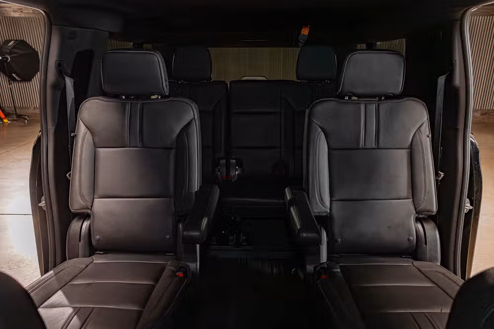 2024 Chevrolet Suburban RST Image 23