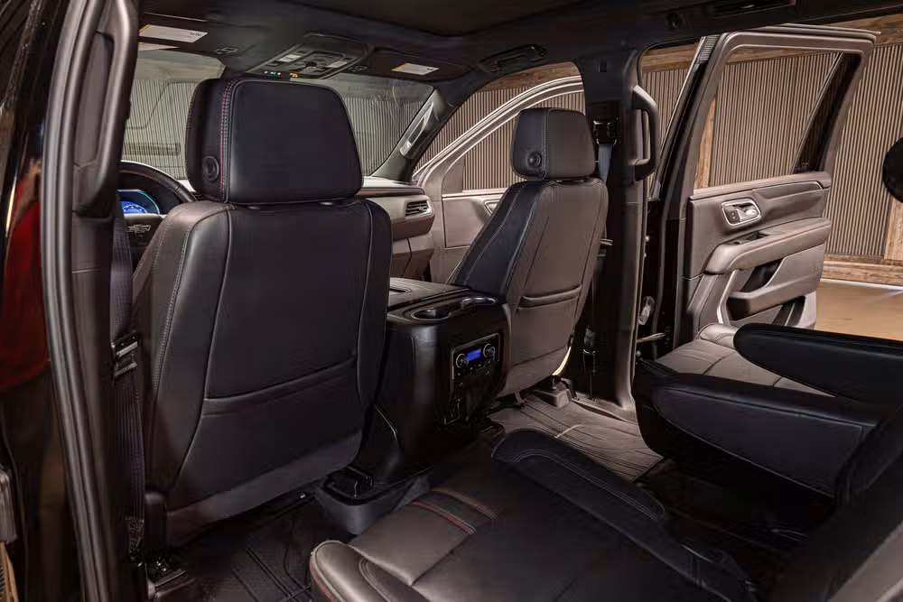 2024 Chevrolet Suburban RST Image 22