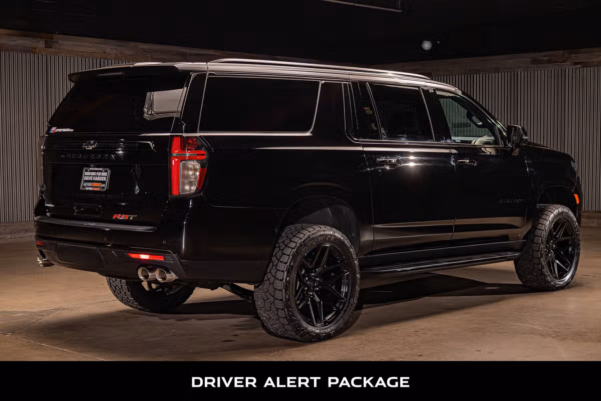 2024 Chevrolet Suburban RST