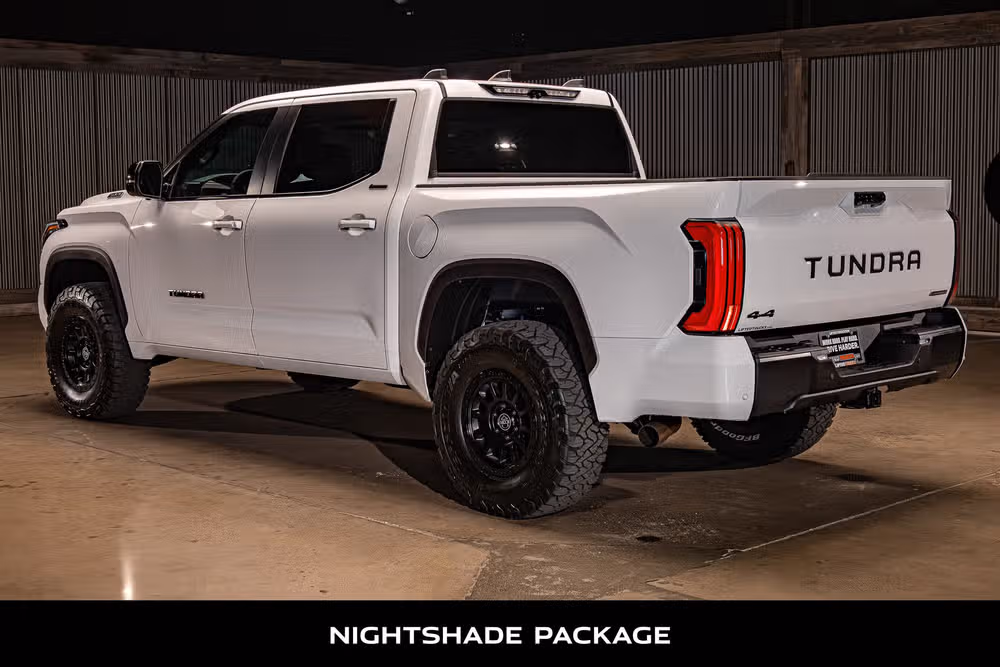 2026 Toyota Tundra Limited HV CrewMax Image 6