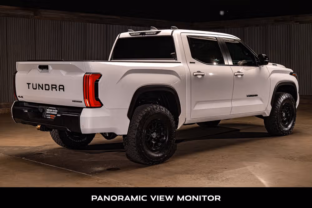 2026 Toyota Tundra Limited HV CrewMax Image 9