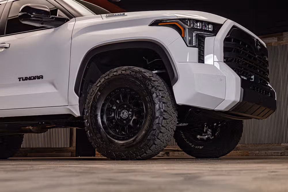 2026 Toyota Tundra Limited HV CrewMax Image 11