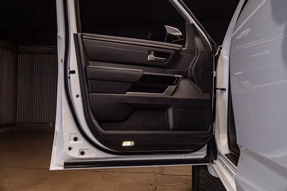 2026 Toyota Tundra Limited HV CrewMax Image 28