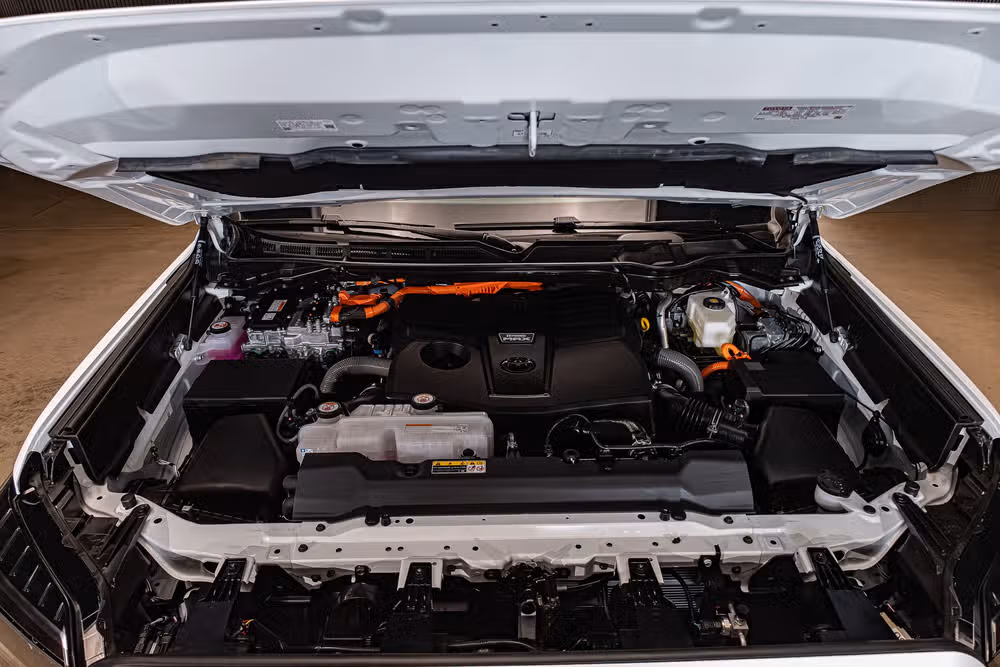 2026 Toyota Tundra Limited HV CrewMax Image 30