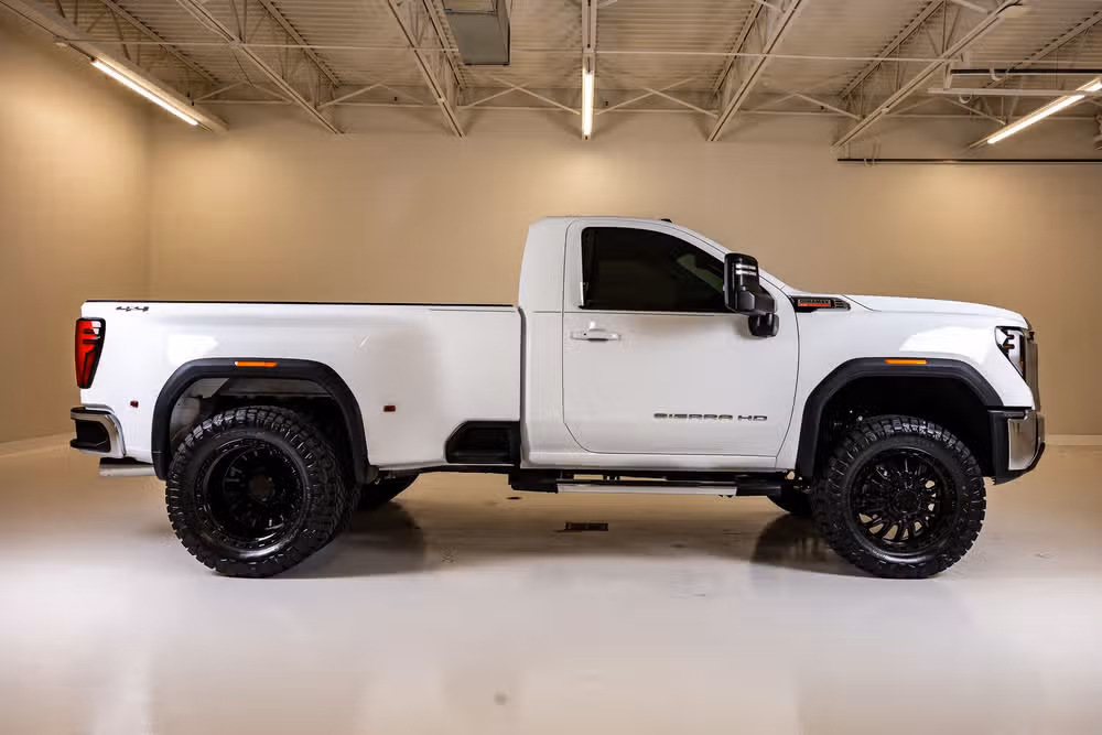 2026 GMC Sierra 3500HD SLE Regular Cab Image 11