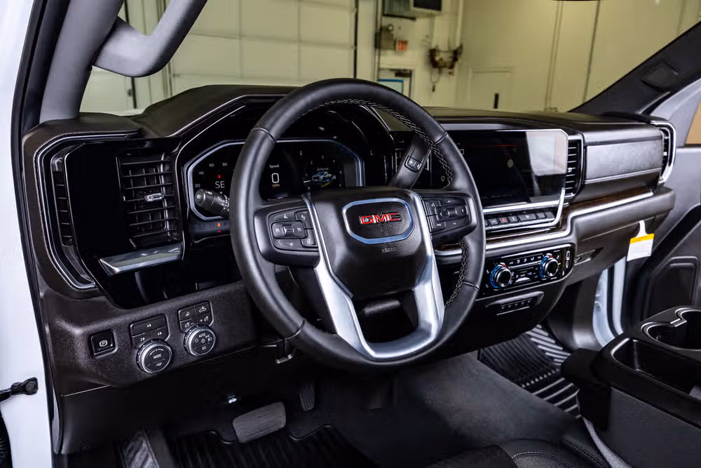 2026 GMC Sierra 3500HD SLE Regular Cab Image 17
