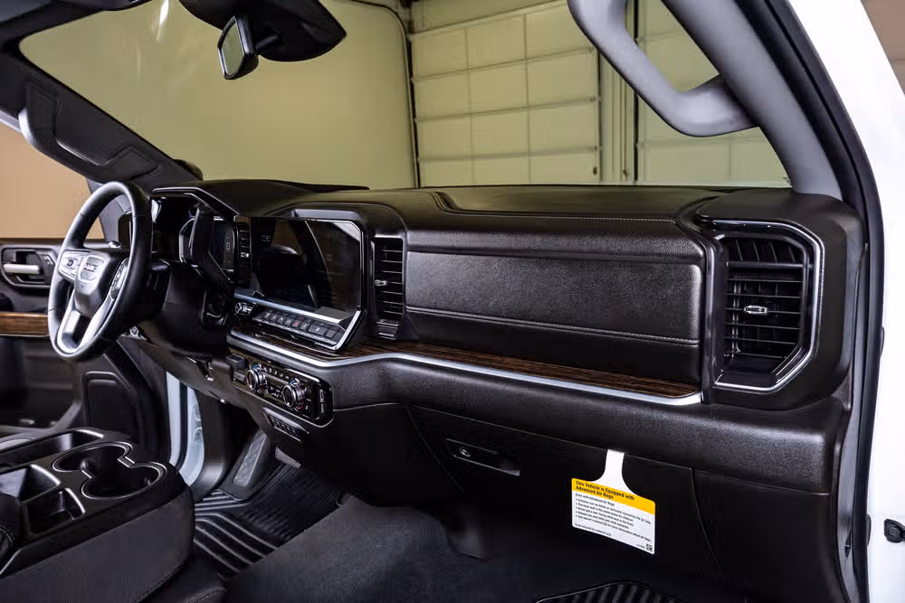 2026 GMC Sierra 3500HD SLE Regular Cab Image 18
