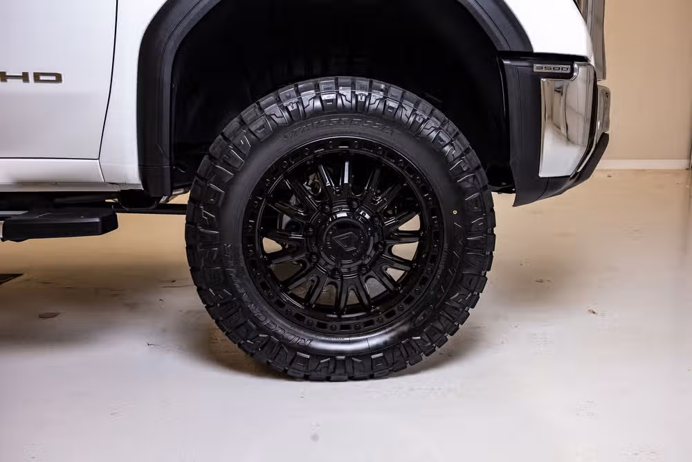 2026 GMC Sierra 3500HD SLE Regular Cab Image 12