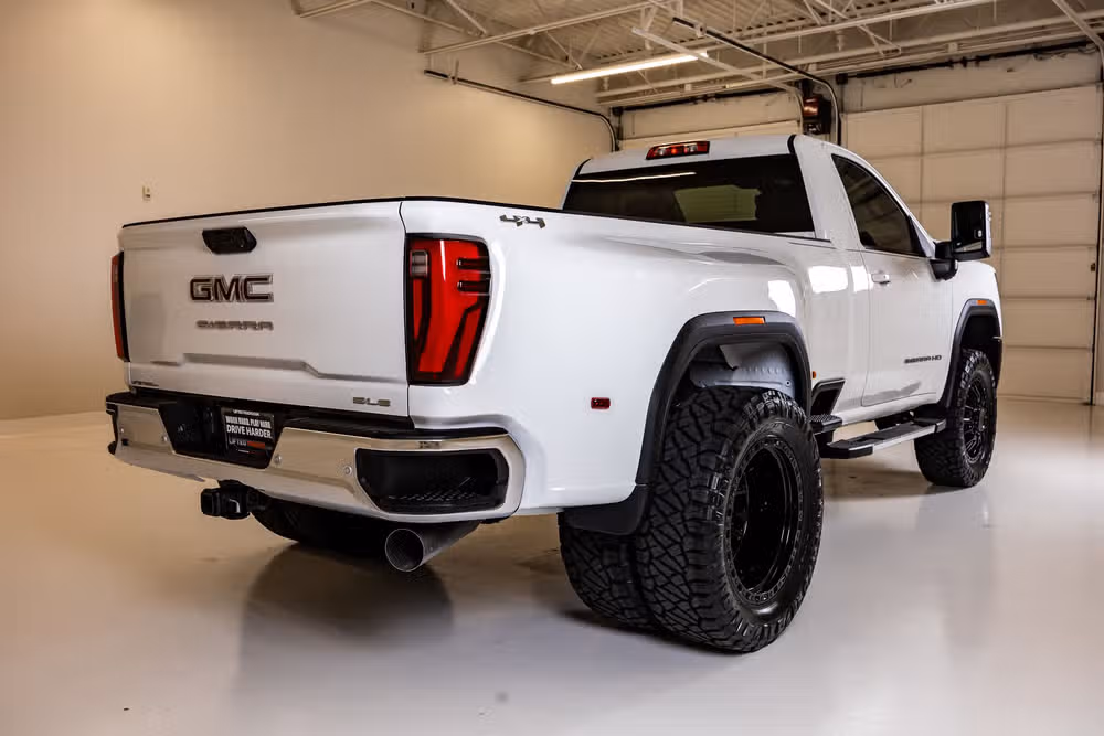 2026 GMC Sierra 3500HD SLE Regular Cab Image 10