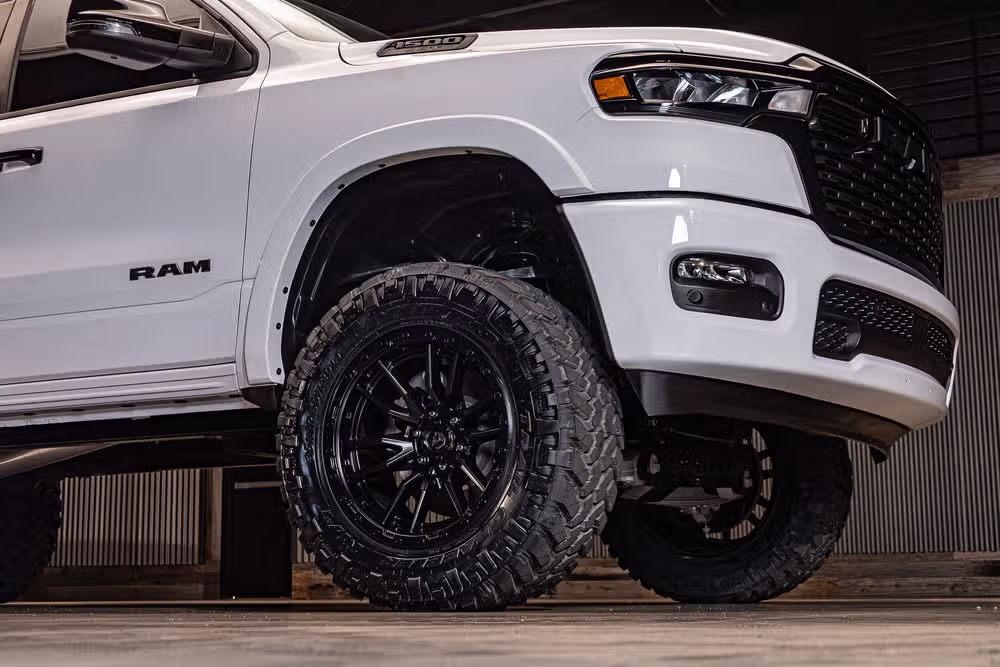 2025 Ram 1500 Big Horn Crew Cab Image 16