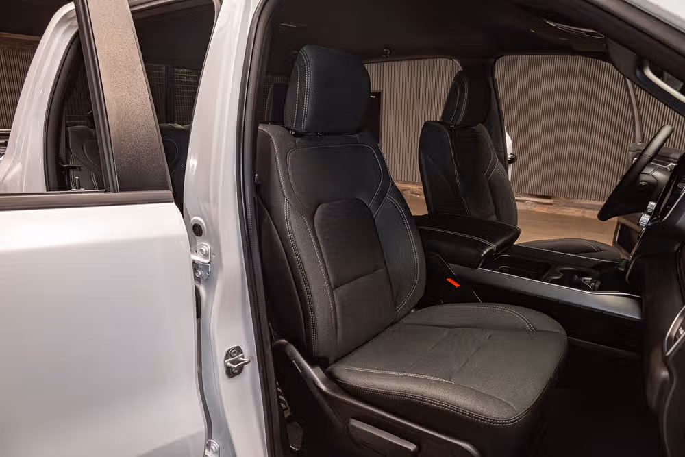 2025 Ram 1500 Big Horn Crew Cab Image 30